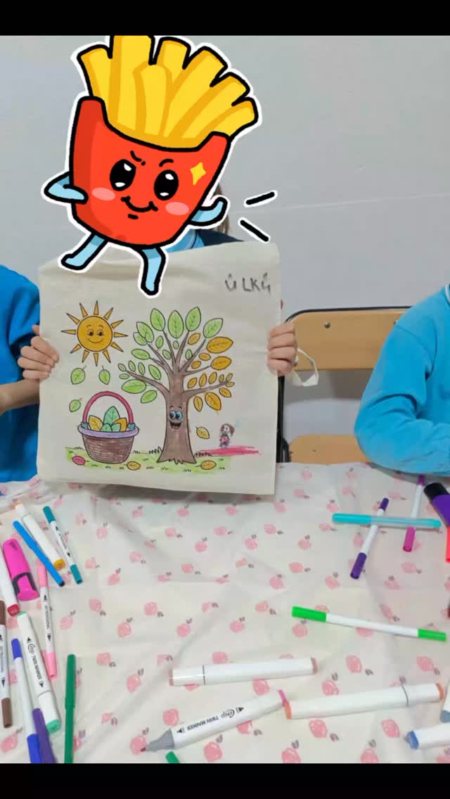 Ağaç Desenli Bez Çanta Boyama
